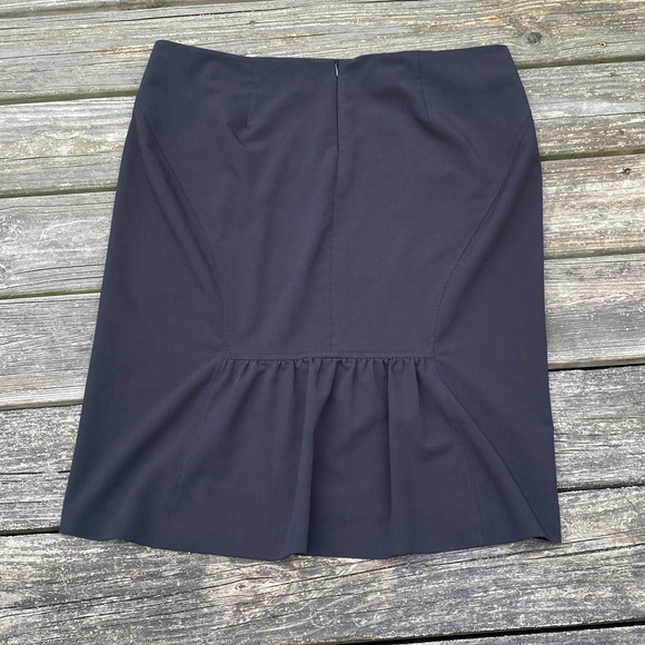 Metro 7 black skirt back flounce back zipper size 16 - Picture 4 of 7